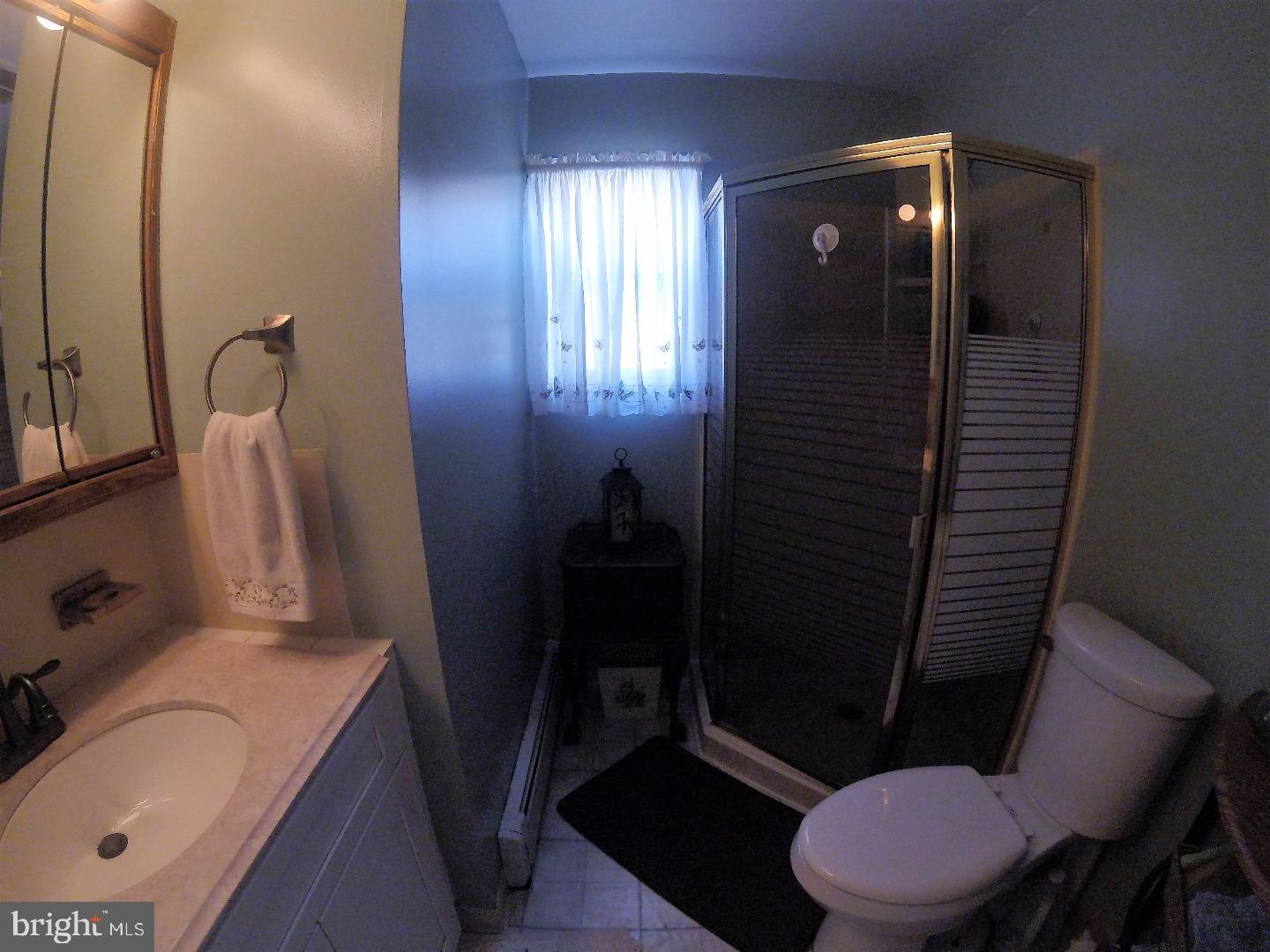 4 Downhill Road Levittown, PA 19056 - Photo 12 of 25 Gallery Image 12