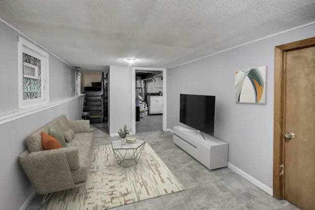 $320,000 | 1007 Ferdinand Avenue, Forest Park, IL 60130