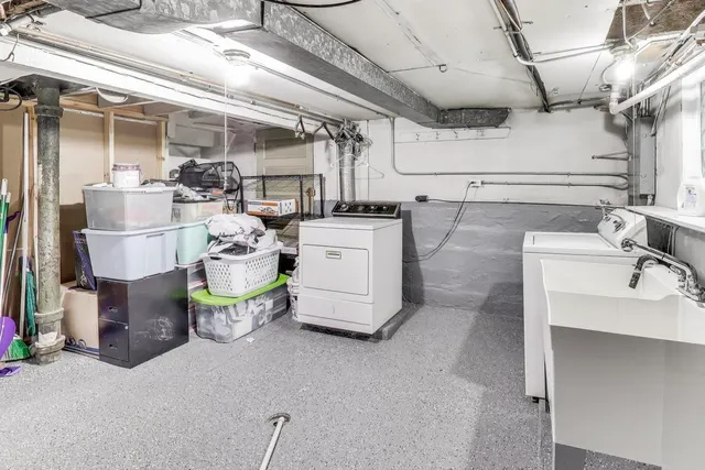 $320,000 | 1007 Ferdinand Avenue, Forest Park, IL 60130