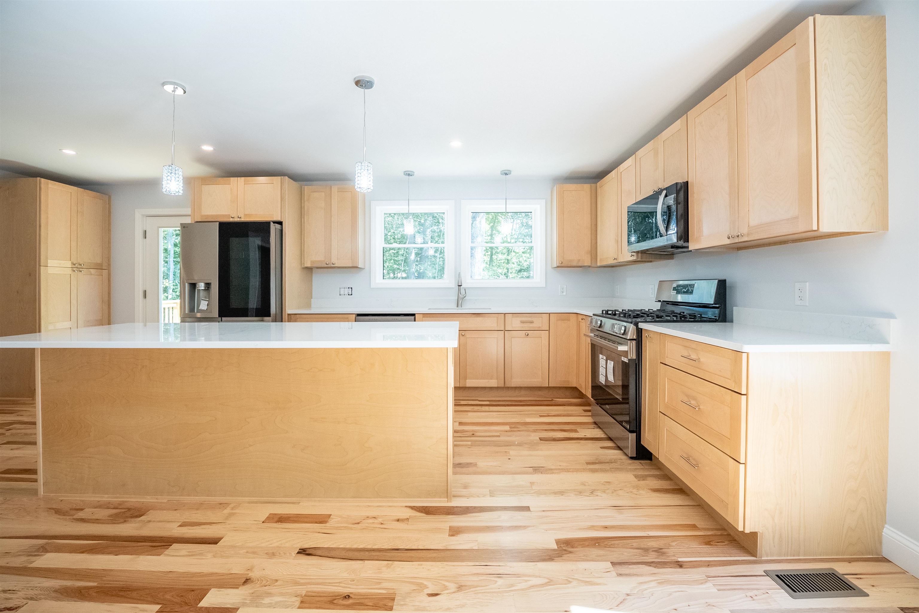 73 Spruce Road Middleton, NH 03887 - Photo 9 of 46 Gallery Image 9