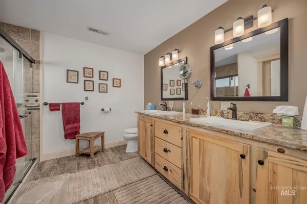 $697,500 | 4073 Lincoln Drive, Ontario, OR 97914