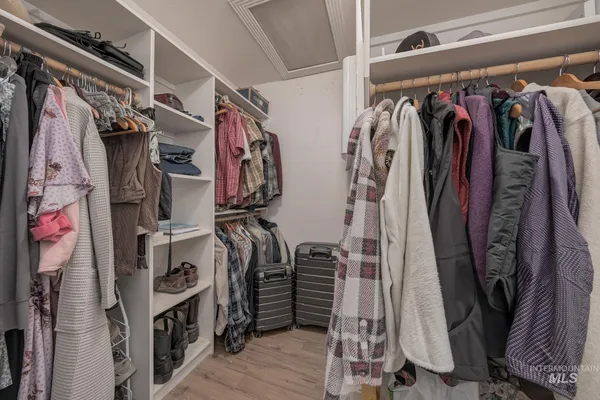 $697,500 | 4073 Lincoln Drive, Ontario, OR 97914