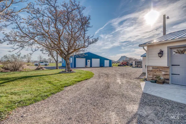 $697,500 | 4073 Lincoln Drive, Ontario, OR 97914