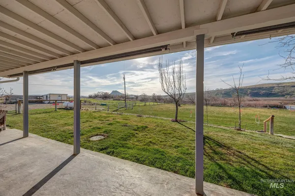 $697,500 | 4073 Lincoln Drive, Ontario, OR 97914