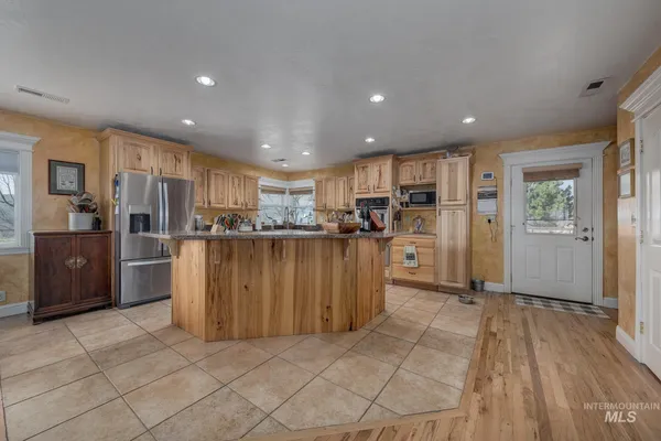 $697,500 | 4073 Lincoln Drive, Ontario, OR 97914