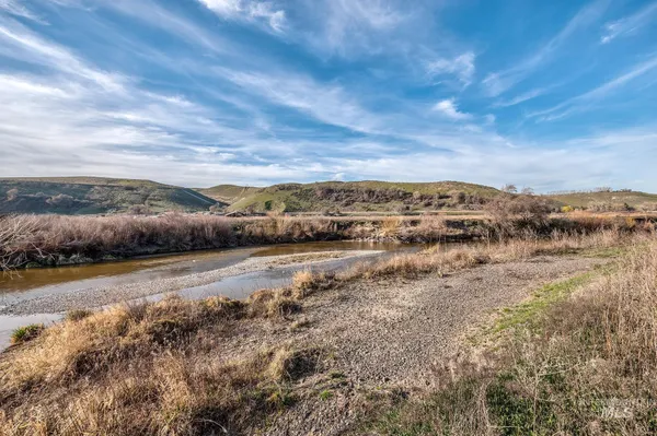 $697,500 | 4073 Lincoln Drive, Ontario, OR 97914