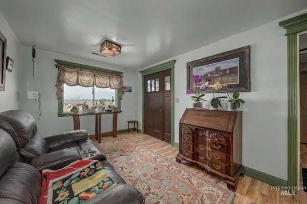 $697,500 | 4073 Lincoln Drive, Ontario, OR 97914