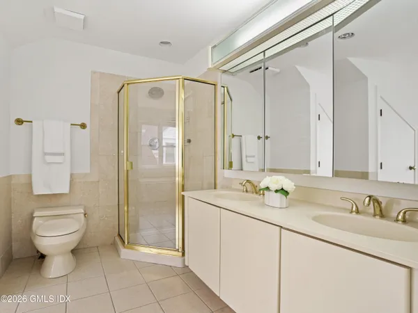 $9,000 | 51 Forest Avenue, Unit 25, Old Greenwich, CT 06870