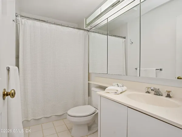 $9,000 | 51 Forest Avenue, Unit 25, Old Greenwich, CT 06870