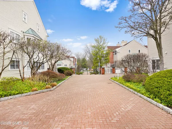 $9,000 | 51 Forest Avenue, Unit 25, Old Greenwich, CT 06870