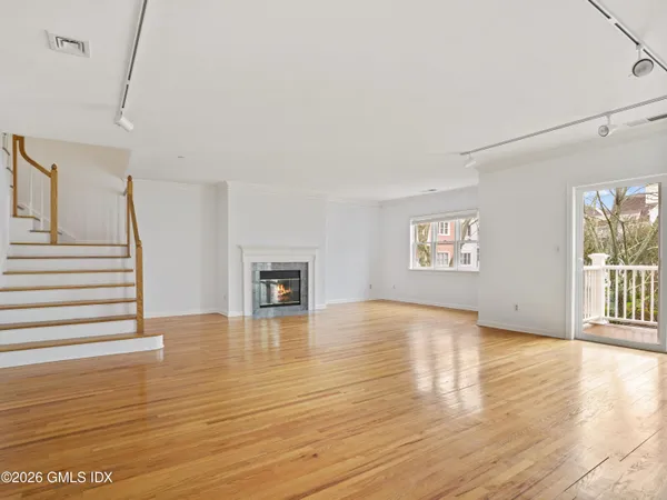 $9,000 | 51 Forest Avenue, Unit 25, Old Greenwich, CT 06870