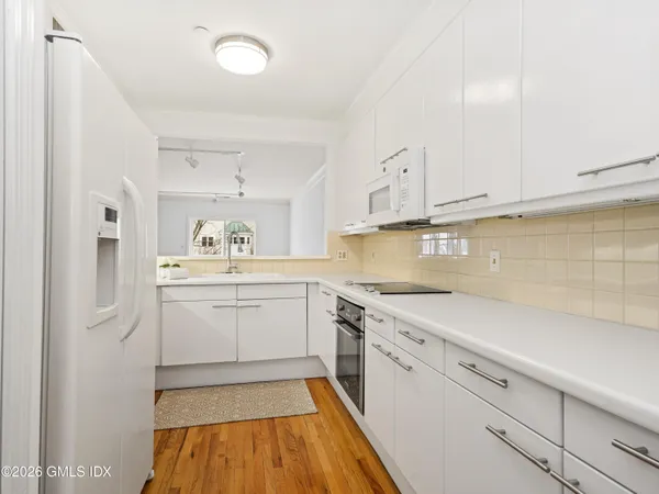 $9,000 | 51 Forest Avenue, Unit 25, Old Greenwich, CT 06870