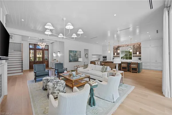 $17,700,000 | 3295 Gordon Drive, Naples, FL 34102