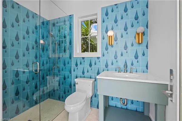 $17,700,000 | 3295 Gordon Drive, Naples, FL 34102