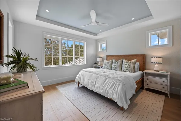 $17,700,000 | 3295 Gordon Drive, Naples, FL 34102