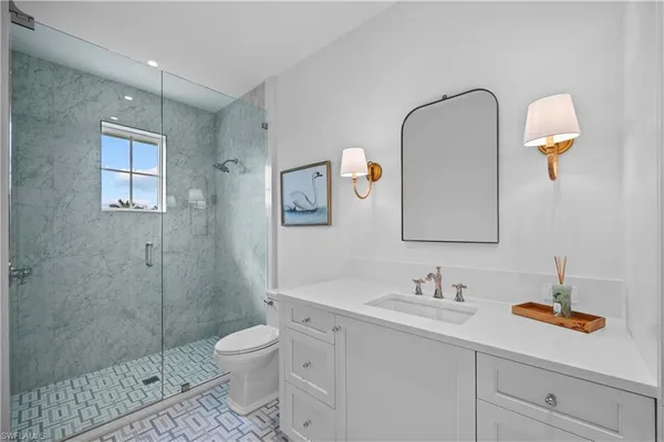 $17,700,000 | 3295 Gordon Drive, Naples, FL 34102