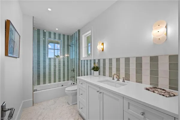 $17,700,000 | 3295 Gordon Drive, Naples, FL 34102