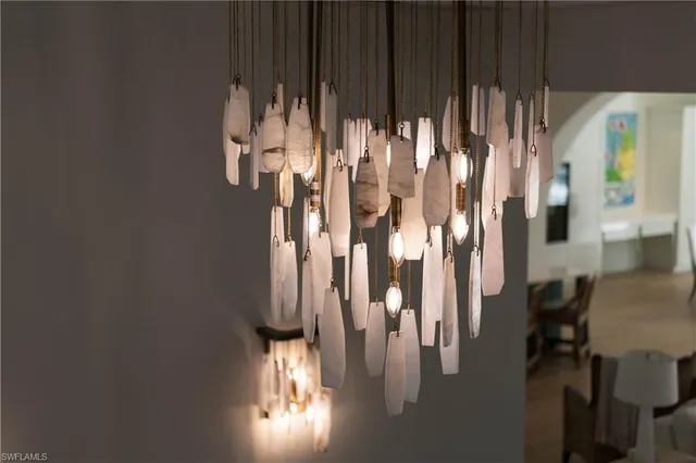 $18,700,000 | 3295 Gordon Drive, Naples, FL 34102