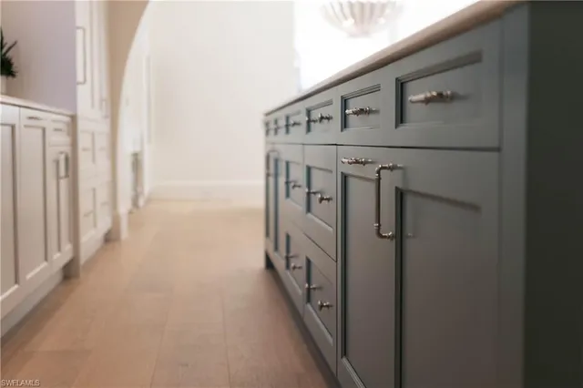 $18,700,000 | 3295 Gordon Drive, Naples, FL 34102