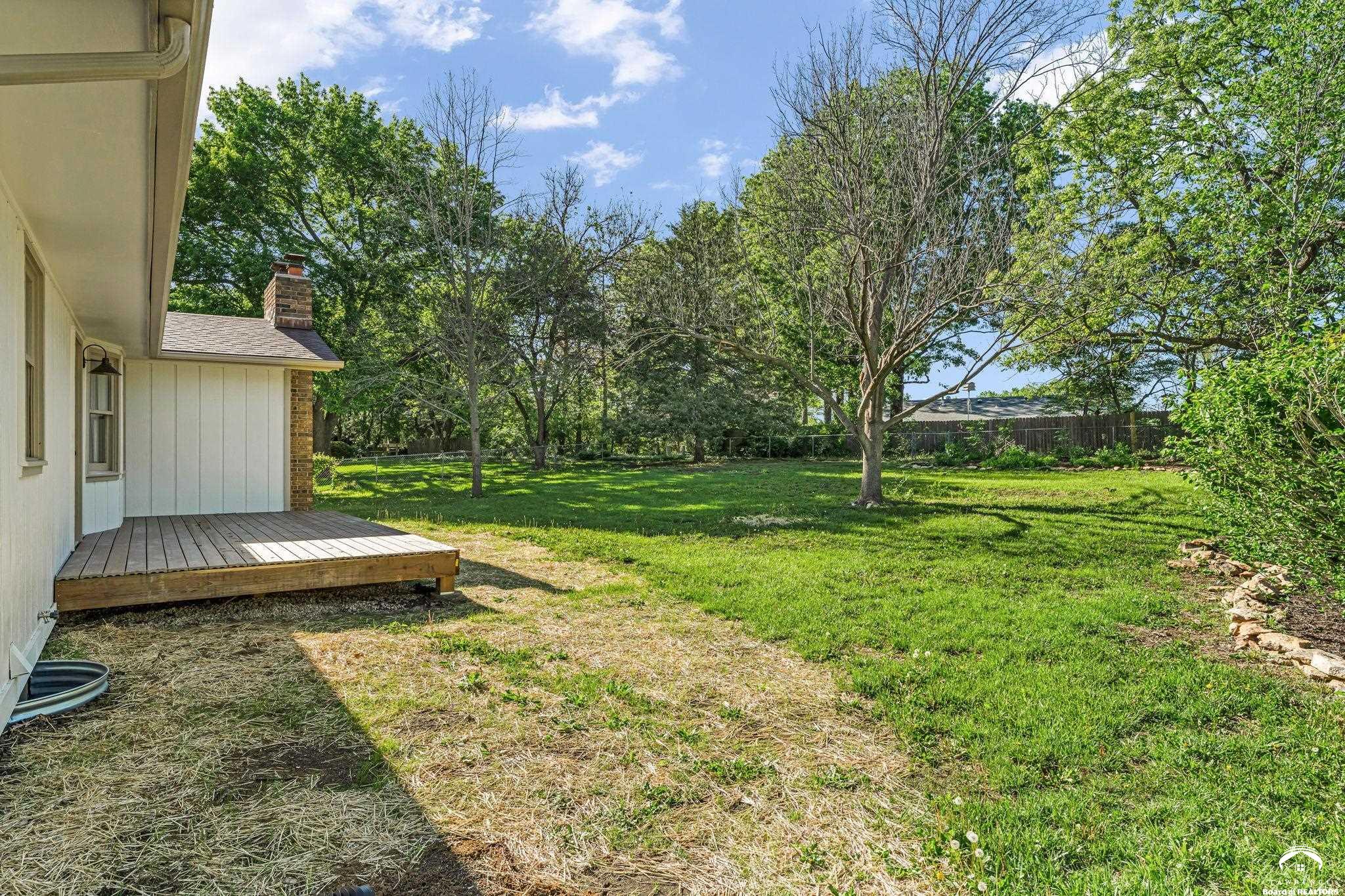 2600 Oxford Road Lawrence, KS 66049 - Photo 13 of 19