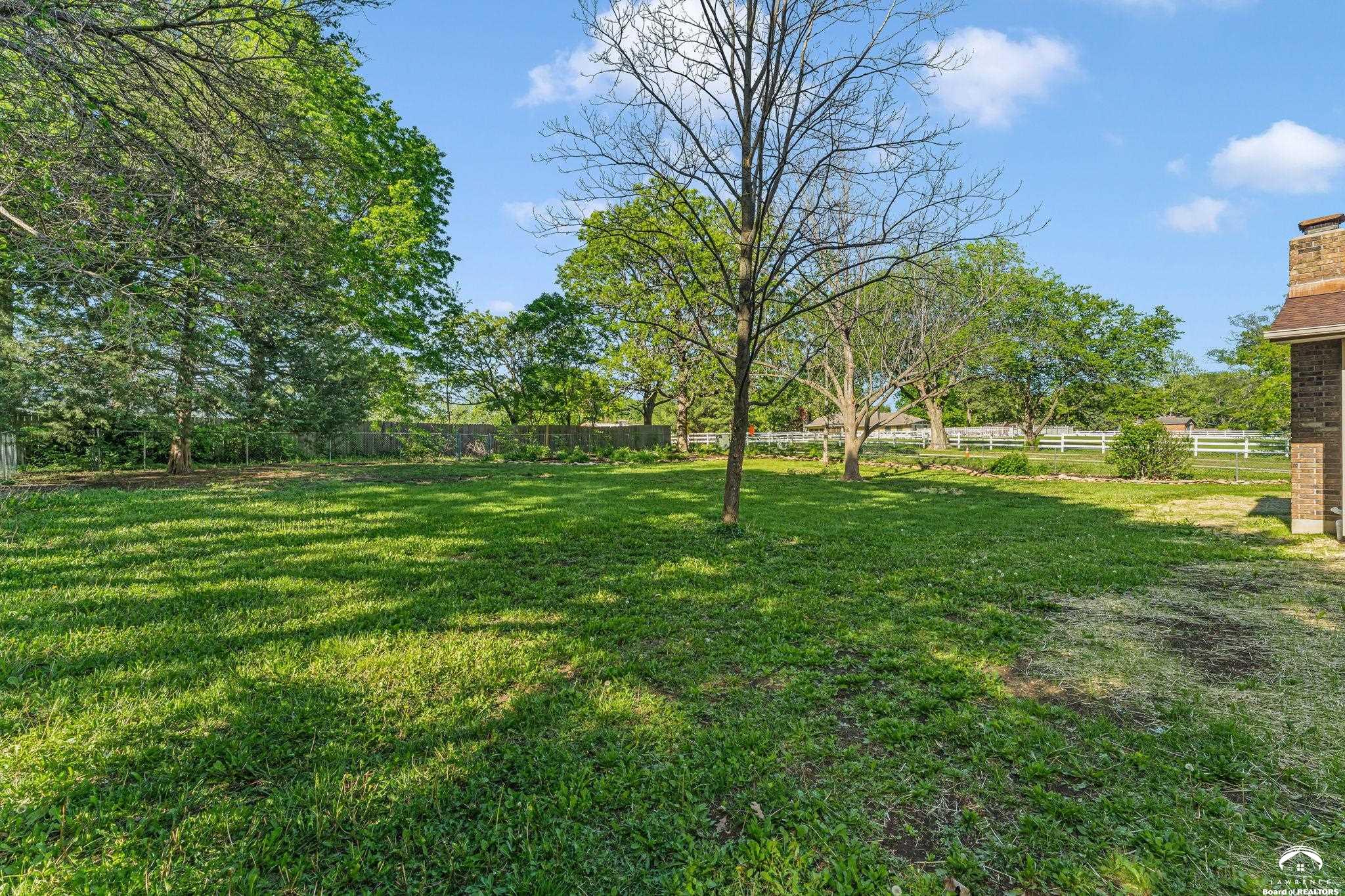 2600 Oxford Road Lawrence, KS 66049 - Photo 18 of 19