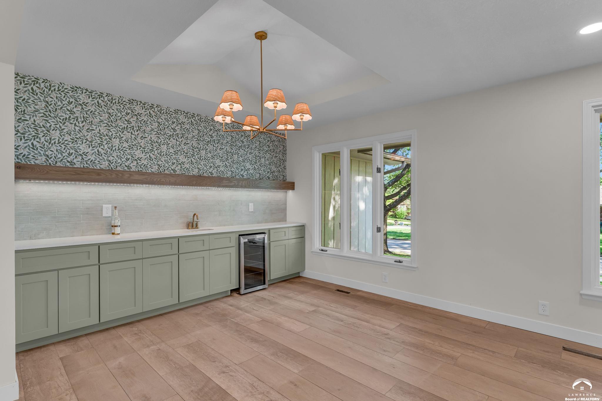 2600 Oxford Road Lawrence, KS 66049 - Photo 7 of 19