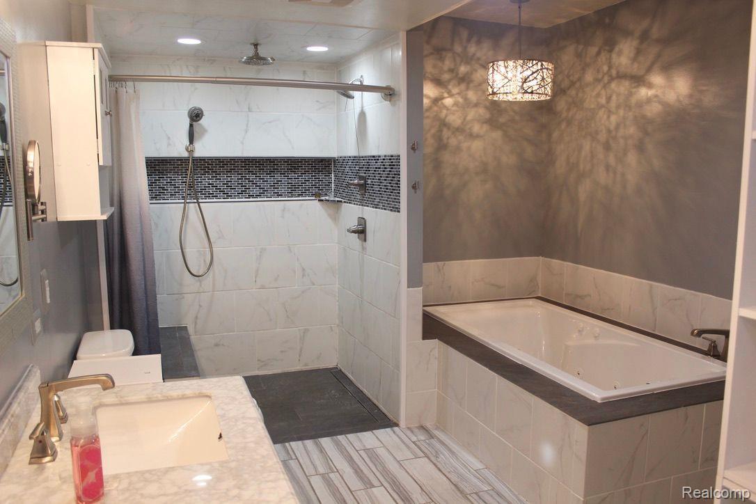 2500 Hunter Road Brighton, MI 48114 - Photo 12 of 31 Gallery Image 12