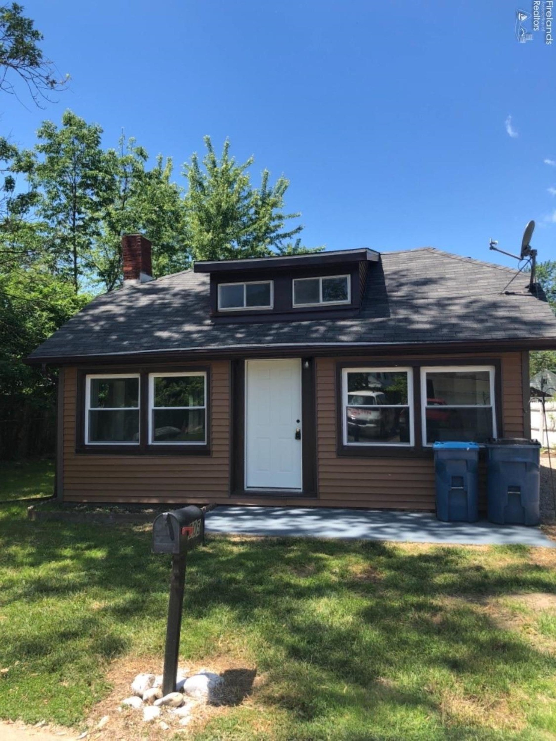 205 Michigan Avenue Huron, OH 44839 - Photo 1 of 10 Gallery Image 1