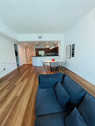 $2,800 | 15051 Royal Oaks Lane, Unit 102, North Miami, FL 33181