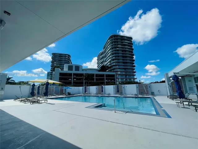 $2,800 | 15051 Royal Oaks Lane, Unit 102, North Miami, FL 33181