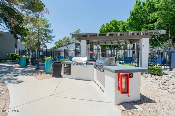 $1,418 | 2311 East Union Hills Drive, Unit 1, Phoenix, AZ 85024