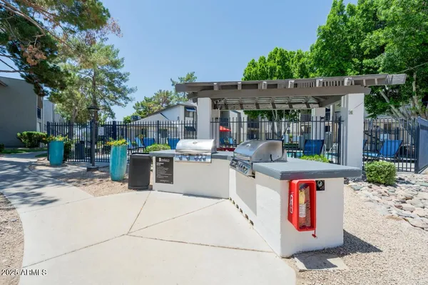 $1,333 | 2311 East Union Hills Drive, Unit 1, Phoenix, AZ 85024