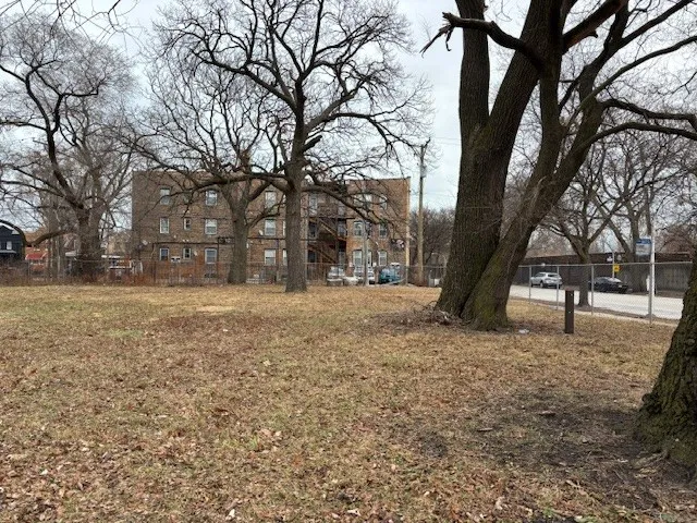 $140,000 | 6659 South Greenwood Avenue, Chicago, IL 60637