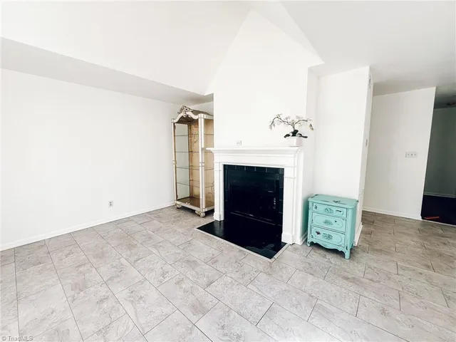 $1,300 | 4030 Whirlaway Court, Unit J, Clemmons, NC 27012