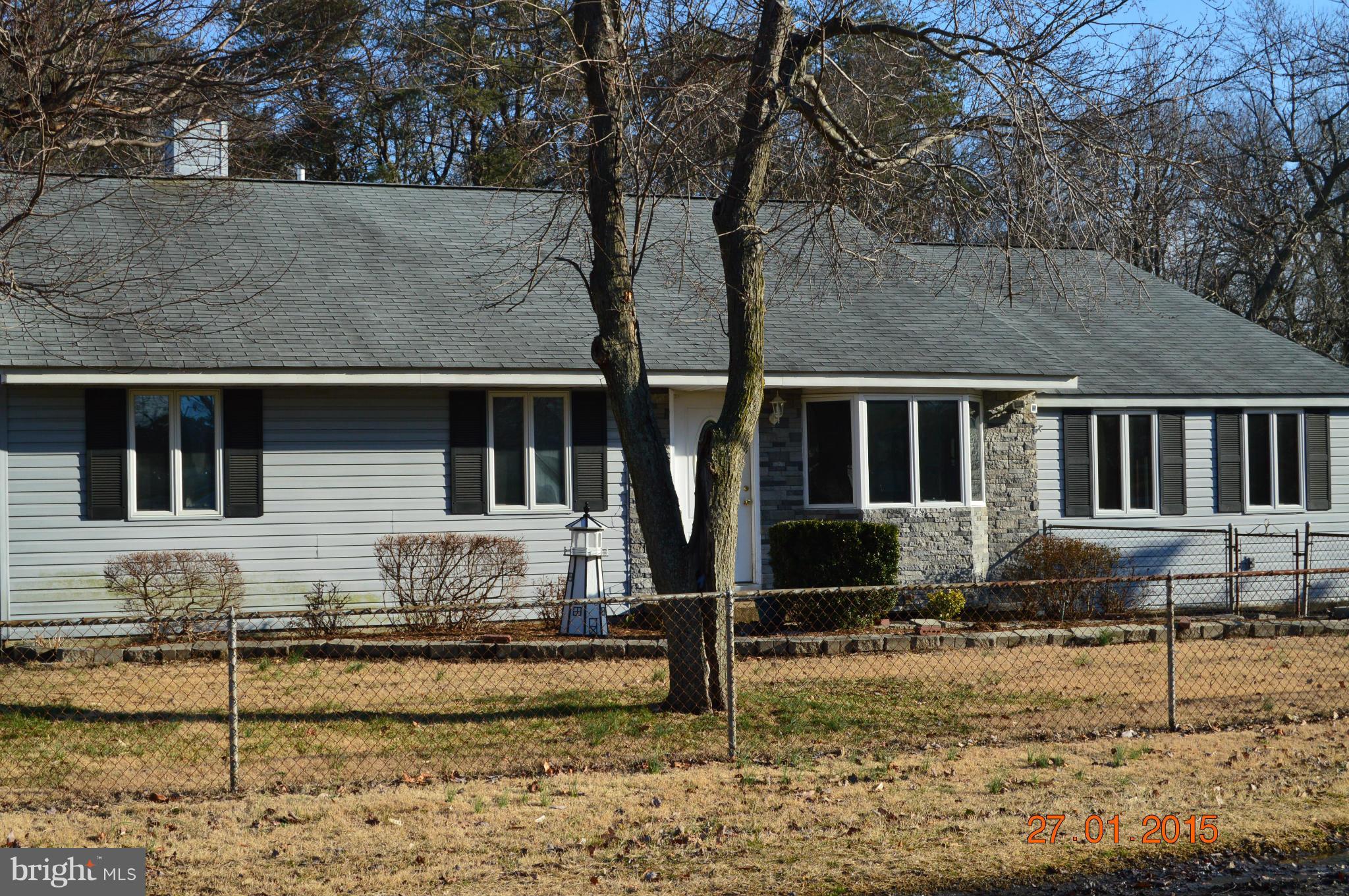 112 River Road Edgewater, MD 21037 - Photo 2 of 22 Exterior (Front)