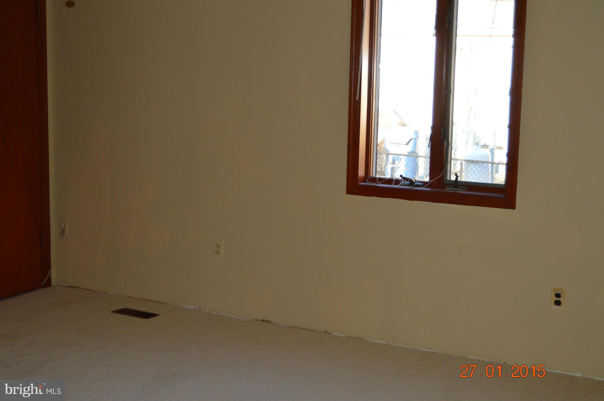 112 River Road Edgewater, MD 21037 - Photo 16 of 22 Bedroom