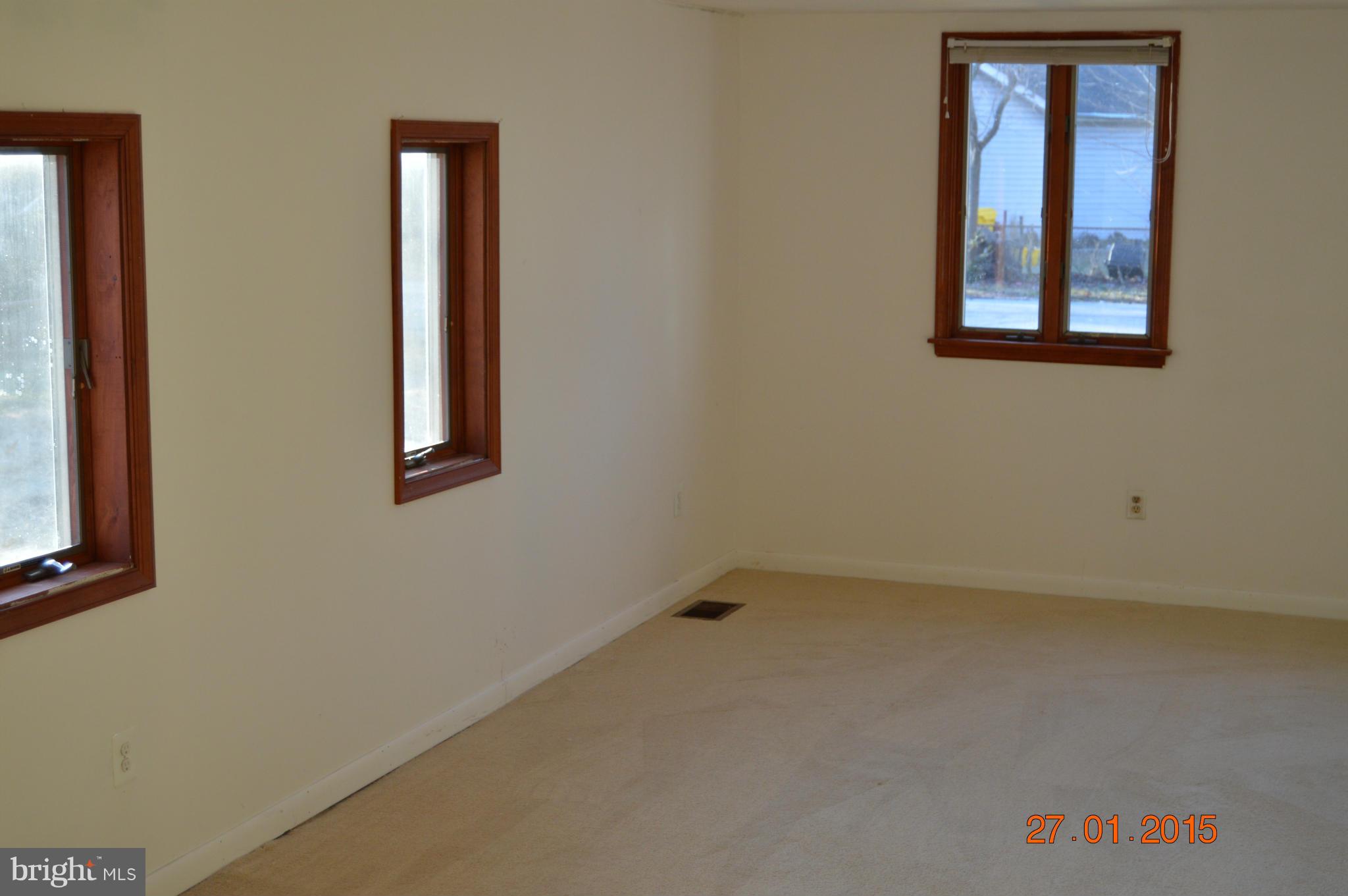 112 River Road Edgewater, MD 21037 - Photo 17 of 22 Bedroom