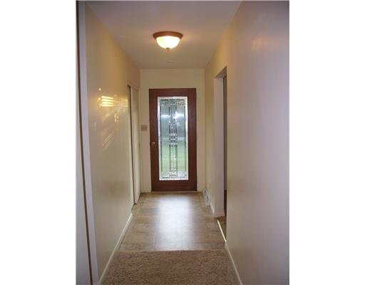421 Monroe Road Sarver, PA 16055 - Photo 6 of 13 Entry/Foyer.