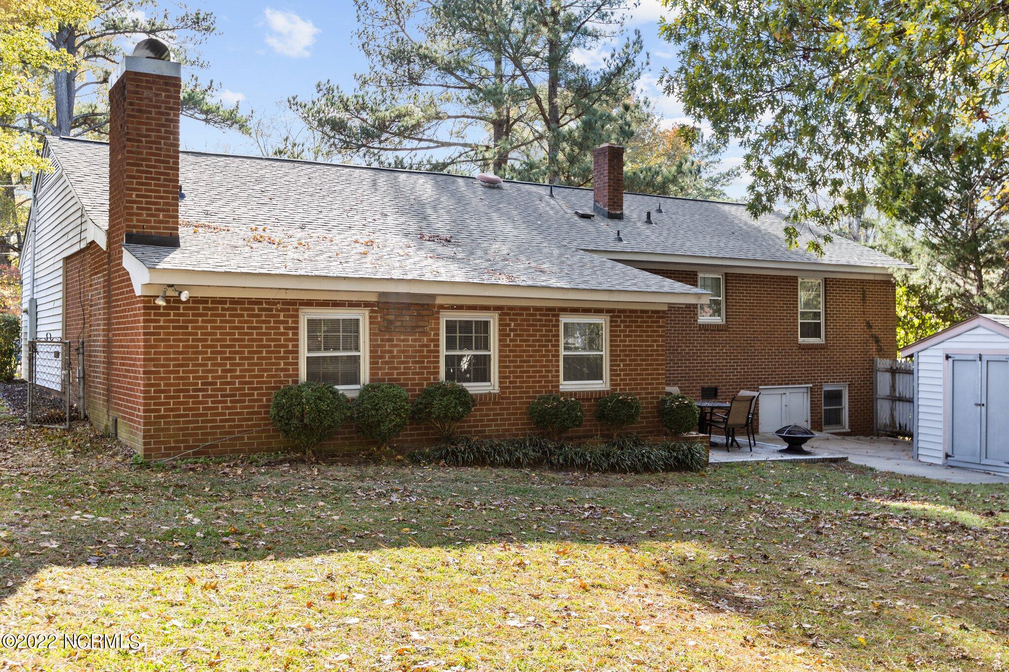 201 Kent Road Greenville, NC 27858 - Photo 9 of 42 9-web-or-mls-IMGL6154