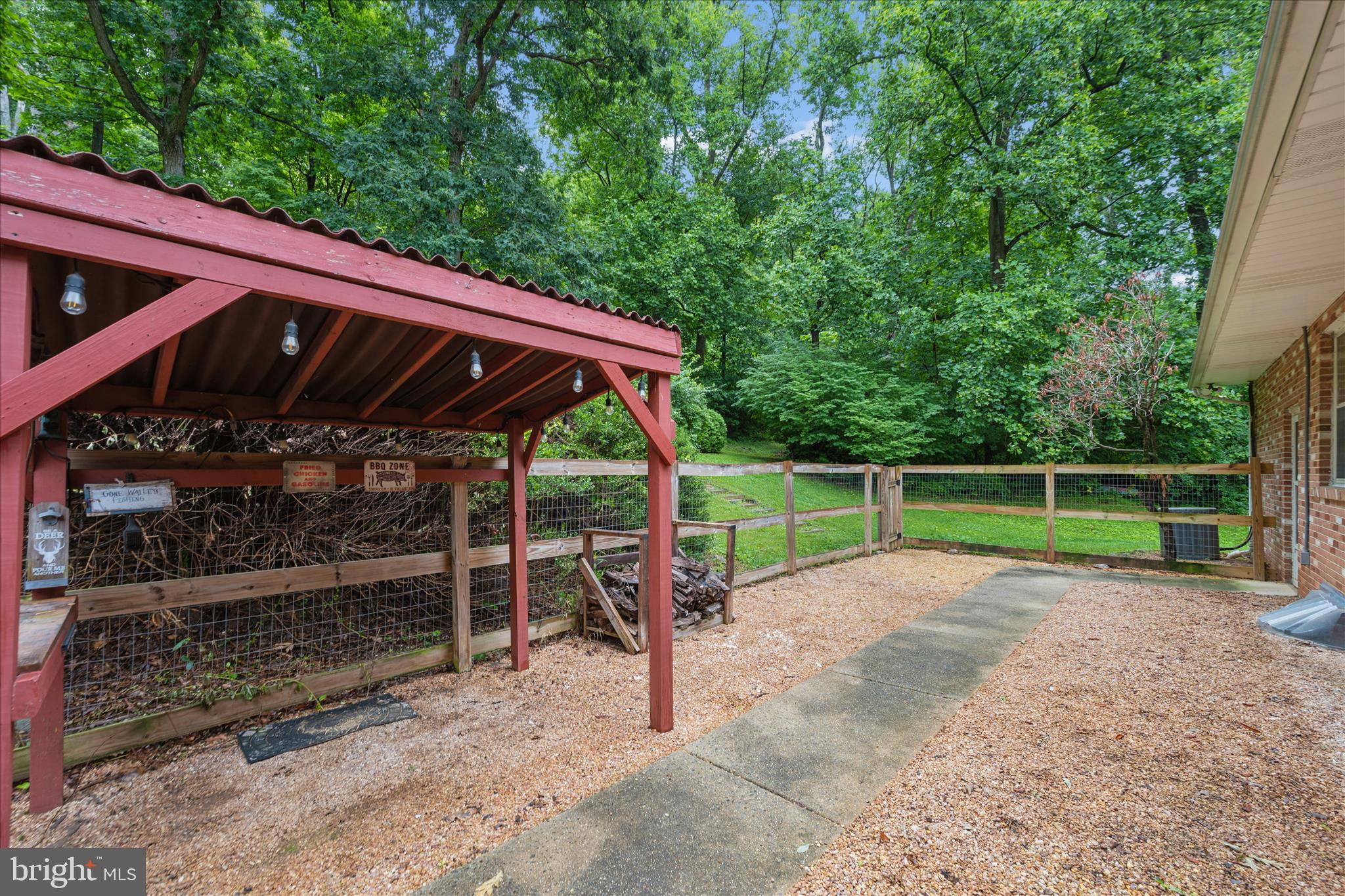 3884 Point Of Rocks Road Jefferson, MD 21755 - Photo 59 of 82 Exterior Back