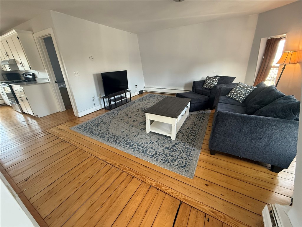 33 Ann Street, Unit 3 Newport, RI 02840 - Photo 4 of 17