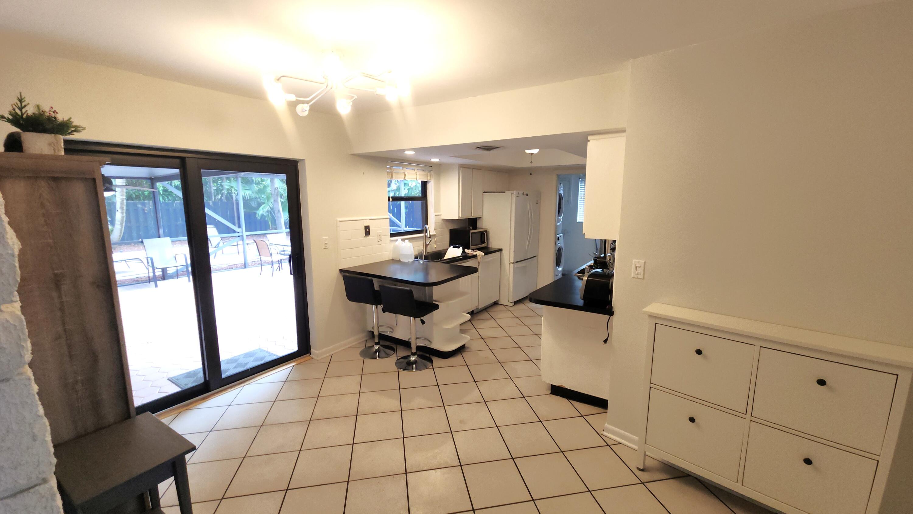 1250 Southwest 4th Street Boca Raton, FL 33486 - Photo 14 of 47 breakfast area/kitchen