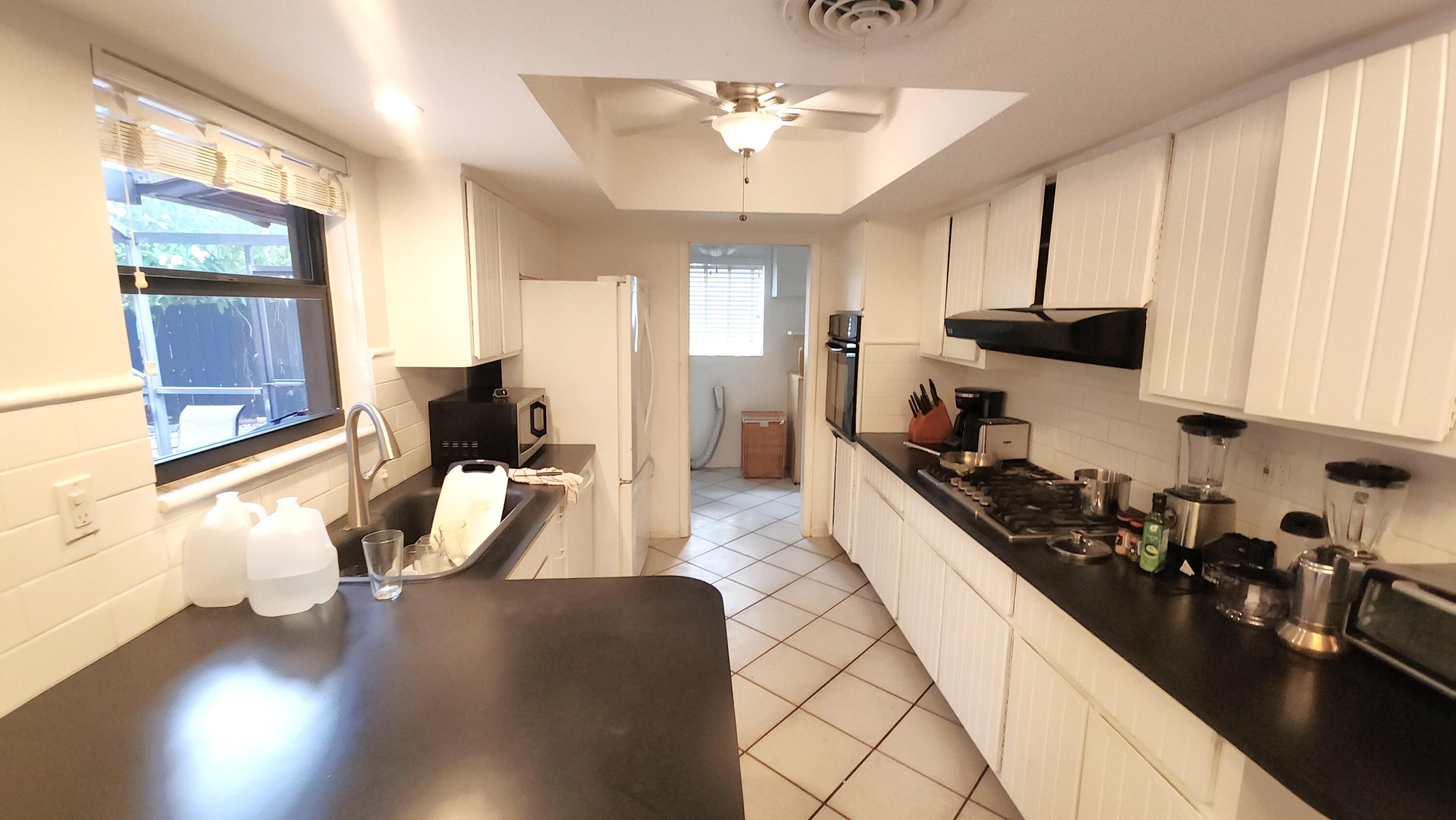 1250 Southwest 4th Street Boca Raton, FL 33486 - Photo 16 of 47 kitchen