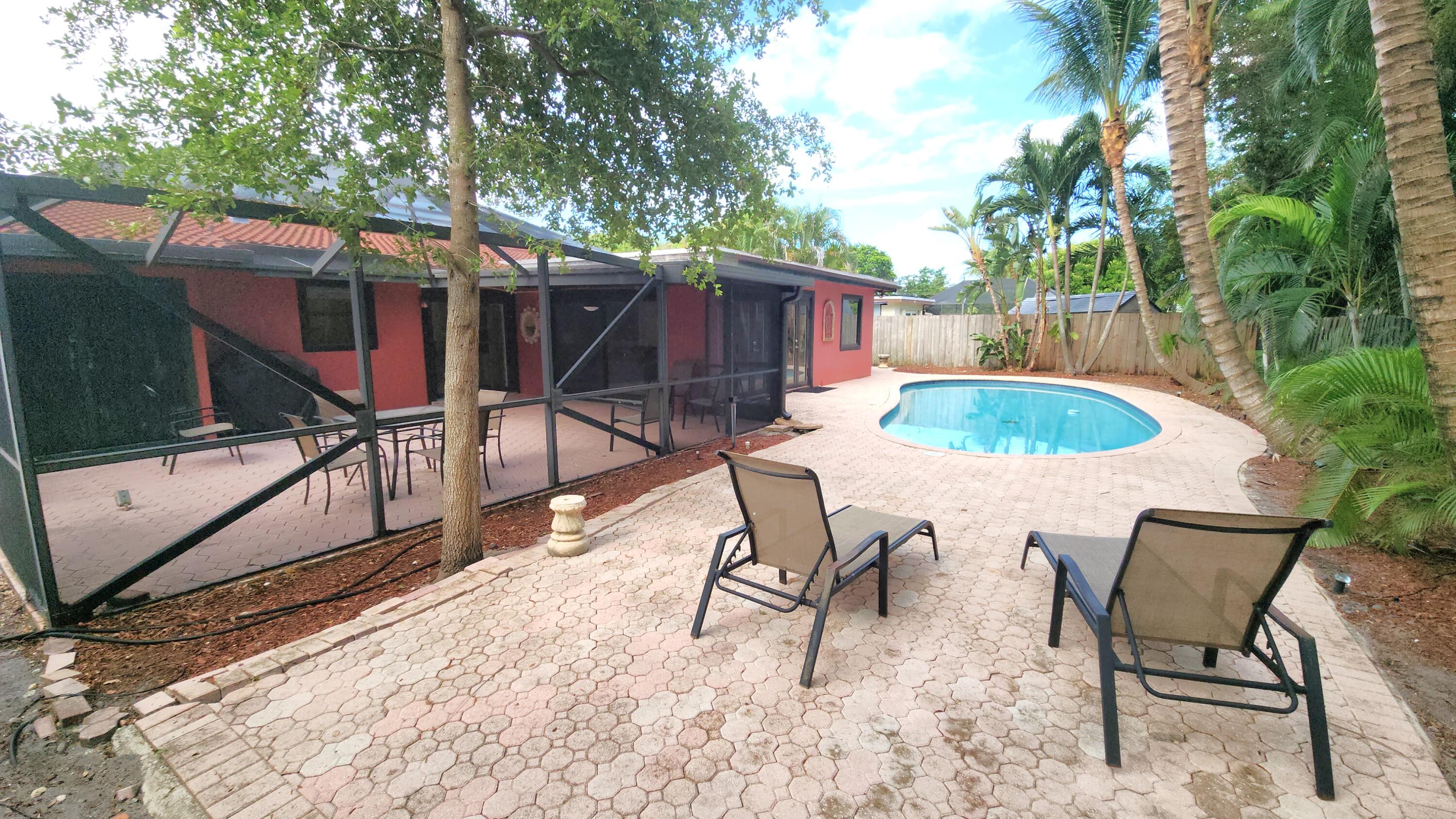 1250 Southwest 4th Street Boca Raton, FL 33486 - Photo 36 of 47 pool