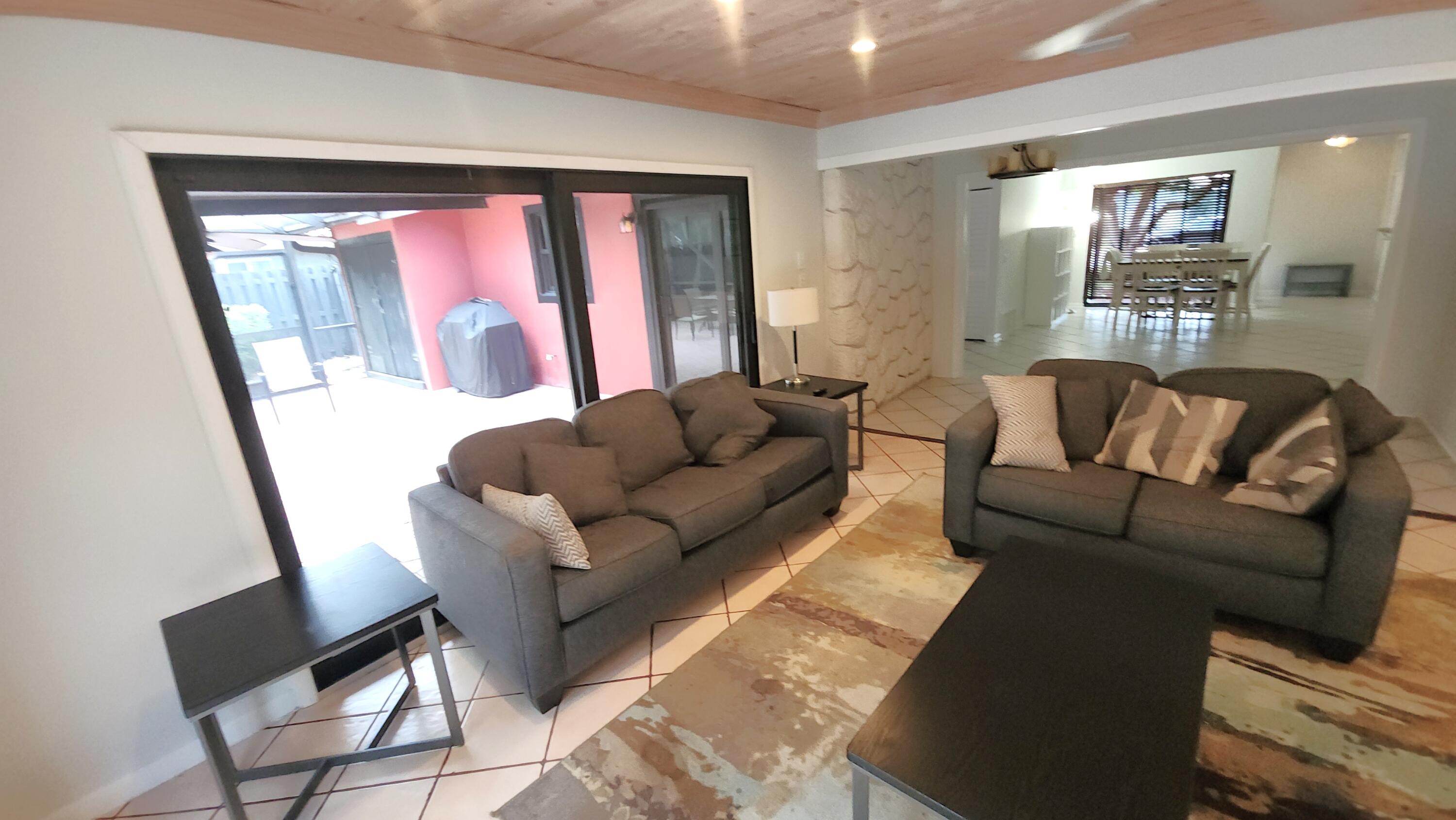 1250 Southwest 4th Street Boca Raton, FL 33486 - Photo 10 of 47 Family Room