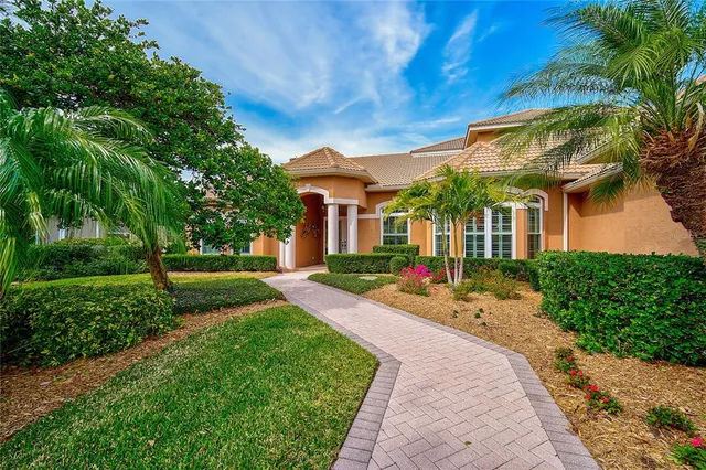 $1,249,000 | 2123 Calusa Lakes Boulevard, Nokomis, FL 34275