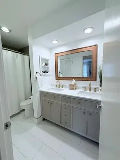 $344,900 | 6739 West 108th Terrace, Overland Park, KS 66211