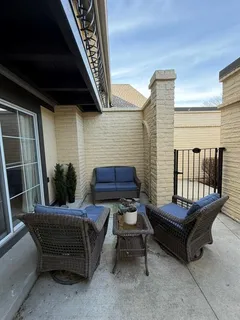 $344,900 | 6739 West 108th Terrace, Overland Park, KS 66211