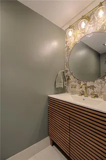 $339,500 | 6739 West 108th Terrace, Overland Park, KS 66211