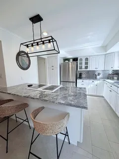 $344,900 | 6739 West 108th Terrace, Overland Park, KS 66211